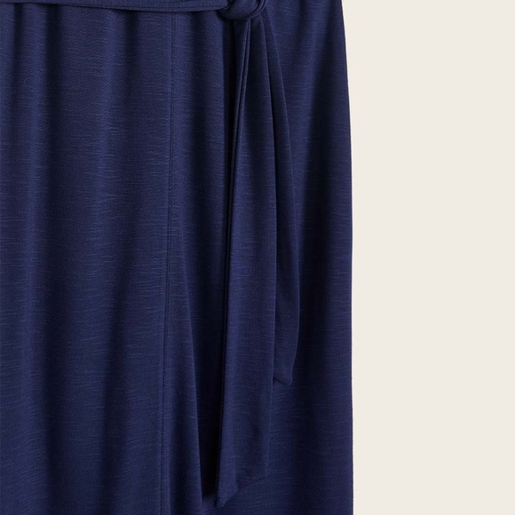 Belted midi body con dress - Picture 3 of 3